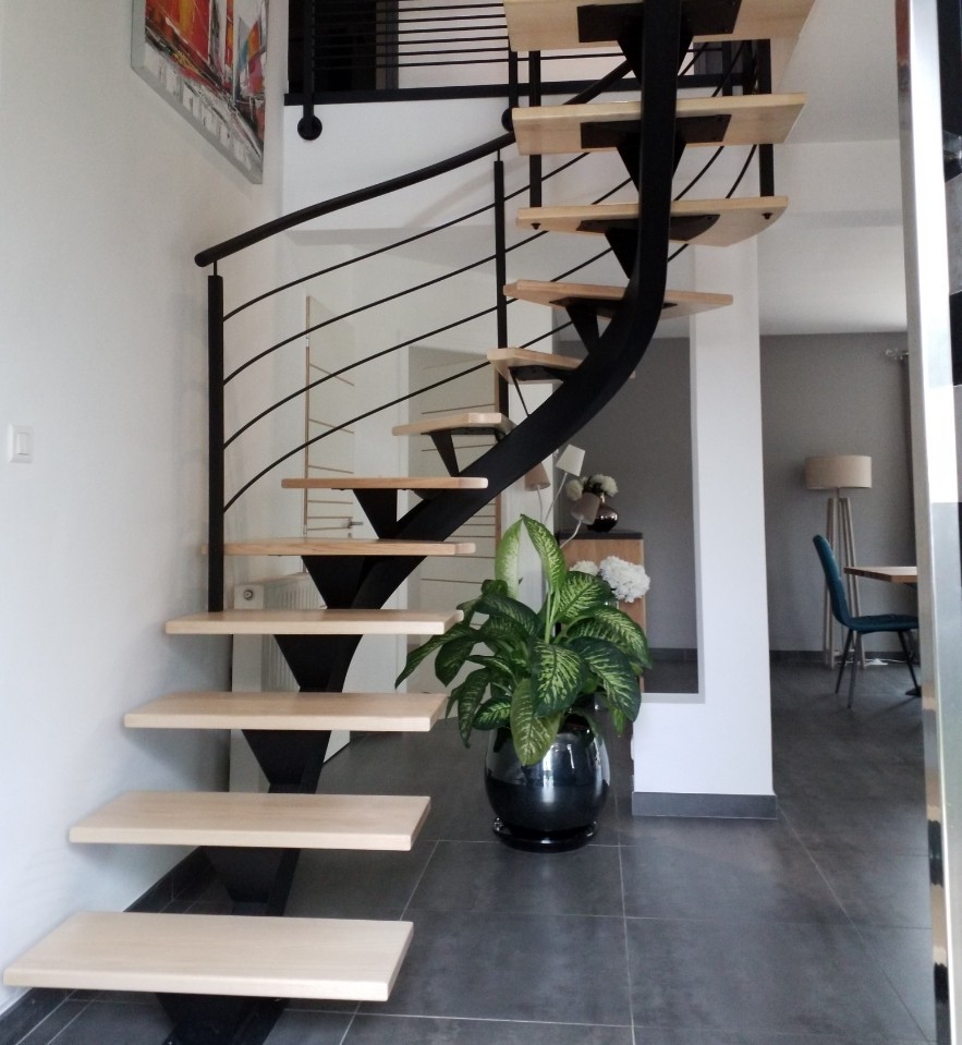 C2M53 Menuiserie Metallerie Serrurerie A Andouille Slide 3